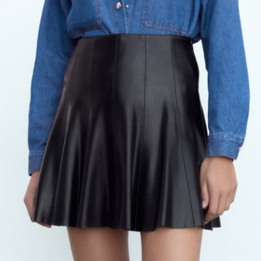 Zara faux leather mini skirt